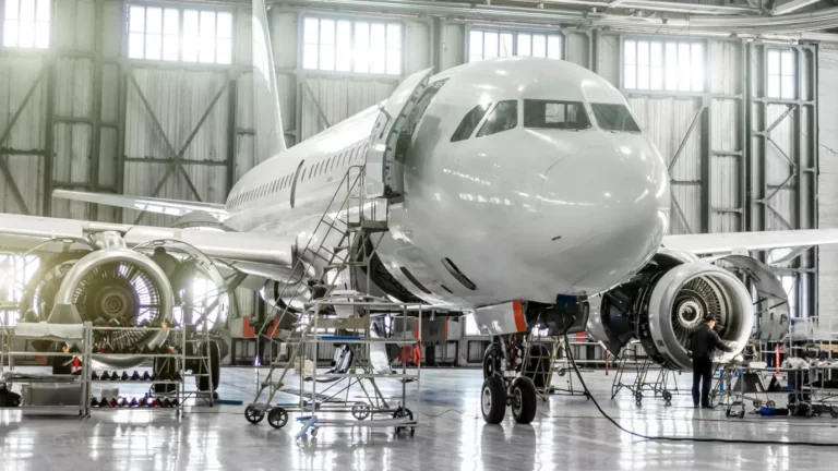 Metalworking fluid Hocut 4260 approved by aerospace industry